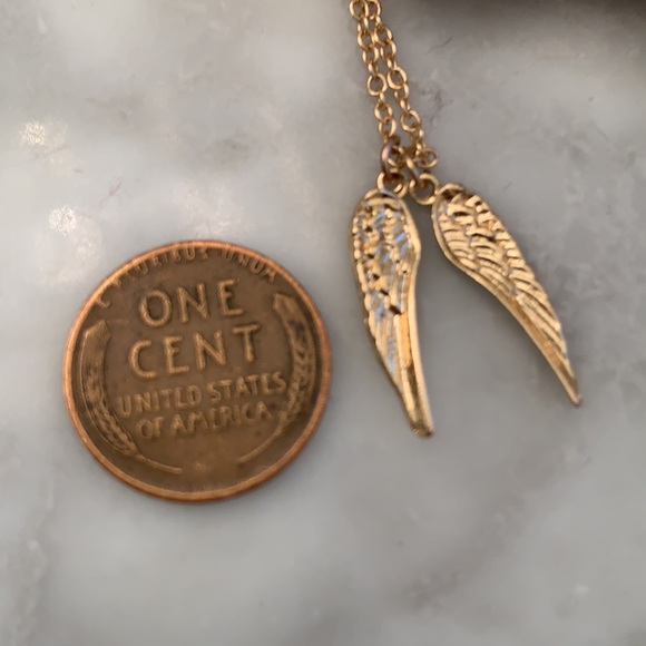 🦩SALE PICK 4 for $20 Delicate Double Angel Wings Necklace with Chain in Gold - Picture 4 of 12